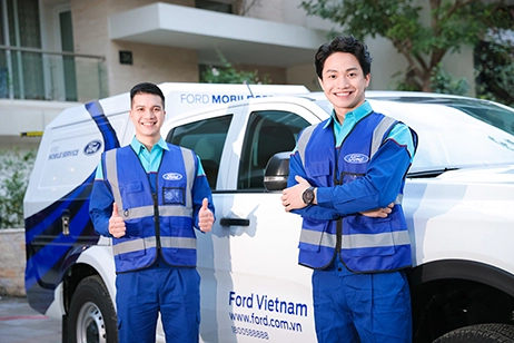 ford mechanics with van on static