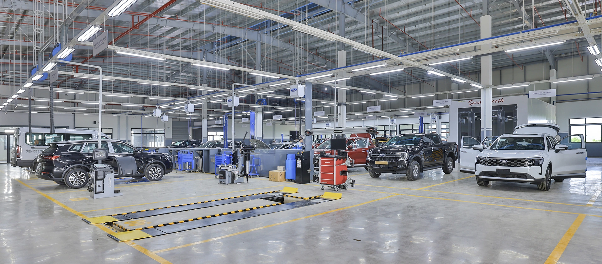 Ford service centre with multiple cars