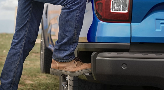 Ford Wildtrak in blue rear step
