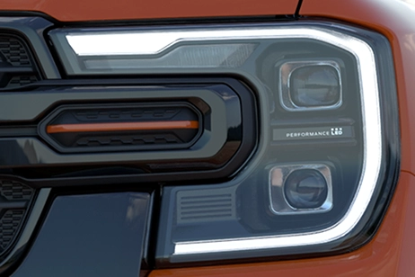 Ford Wildtrak in ingnite orange-c-clamp