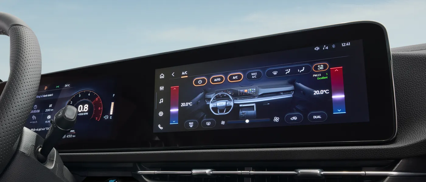 Ford front interior view 