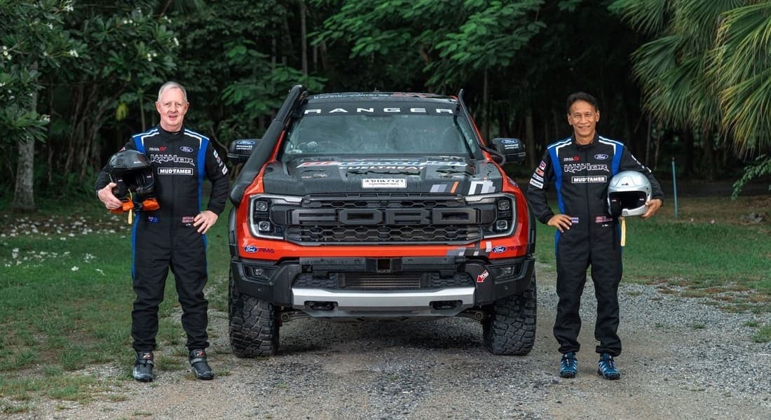 ranger_raptor_billboard